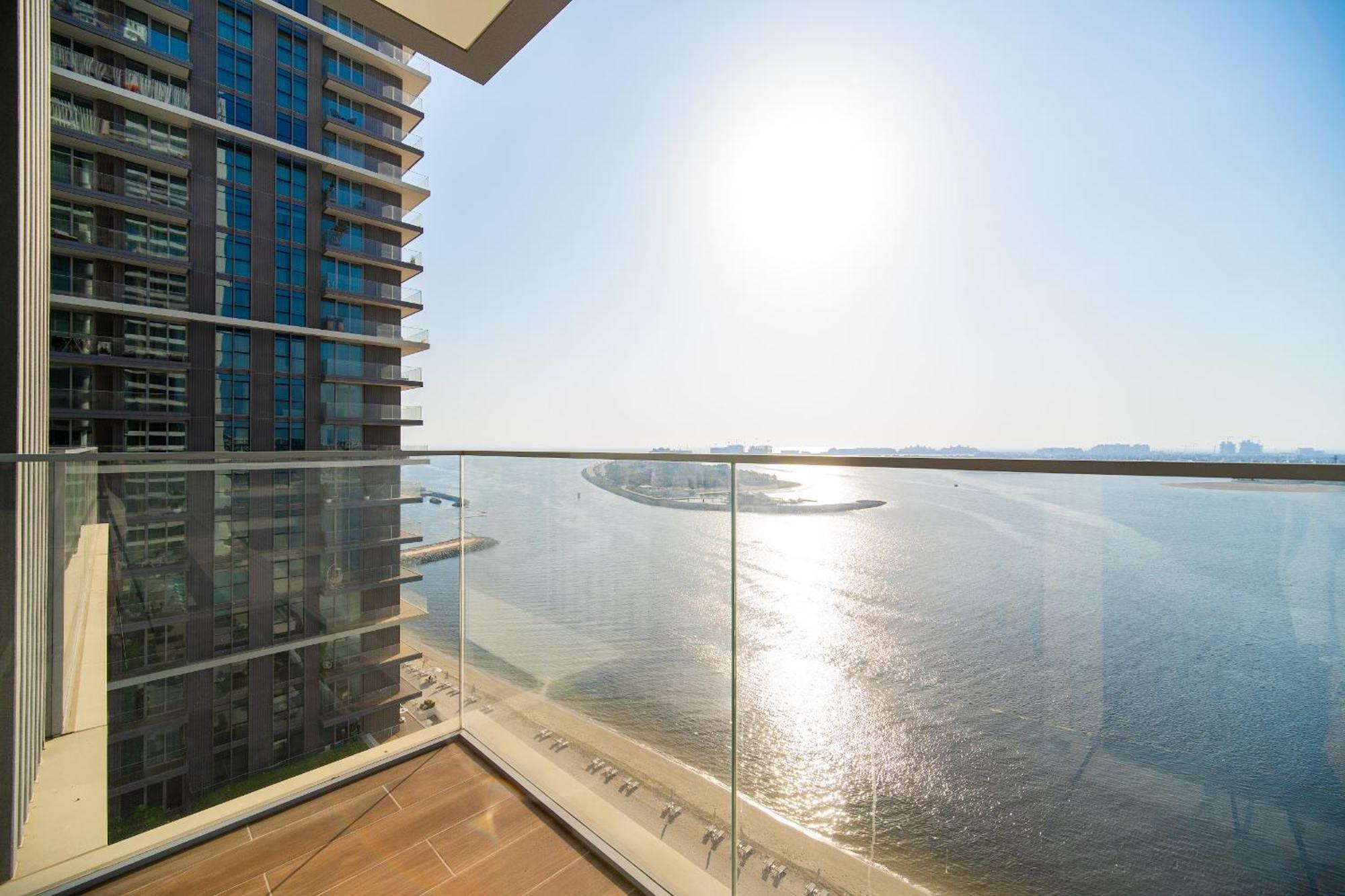 Beachfront, Perfect Sea View, Private Access, 2-bdr Dubai