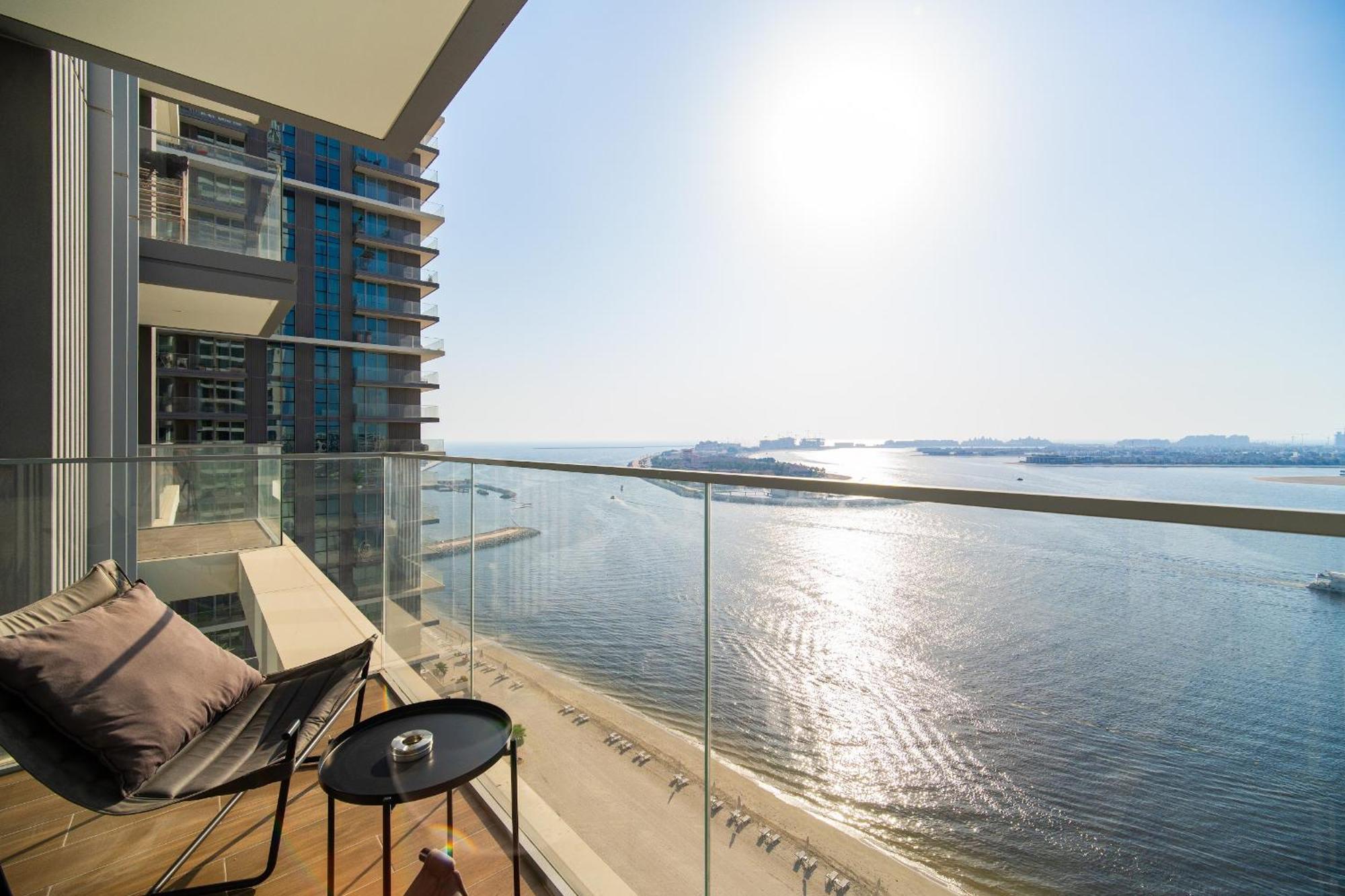 Beachfront, Perfect Sea View, Private Access, 2-bdr Apartment