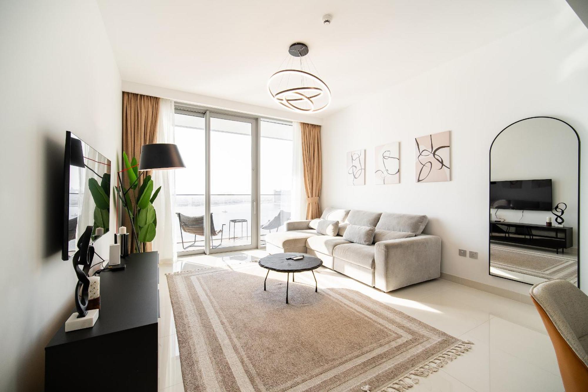 Apartment Beachfront, Perfect Sea View, Private Access, 2-bdr *