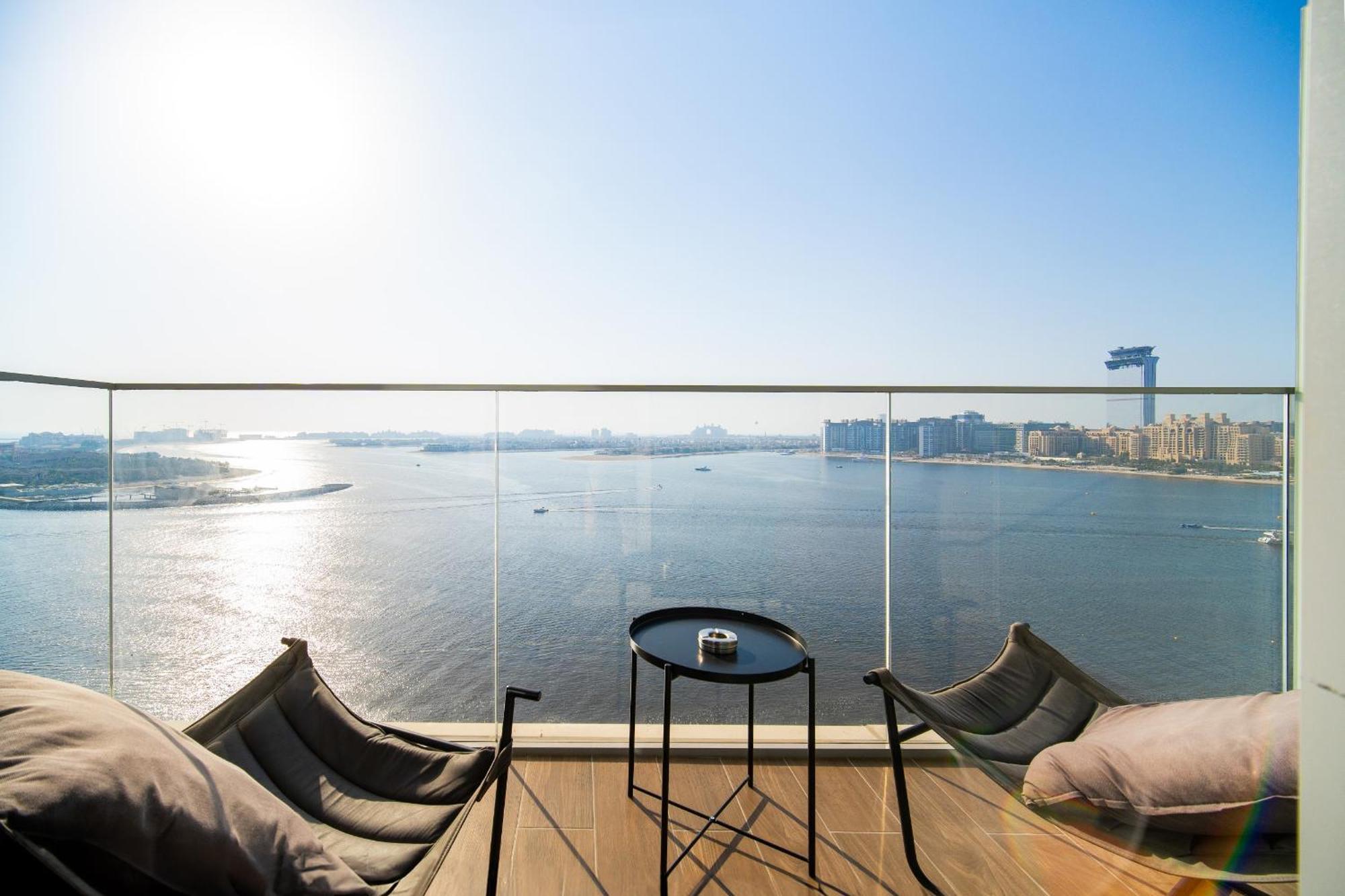 Apartment Beachfront, Perfect Sea View, Private Access, 2-bdr *