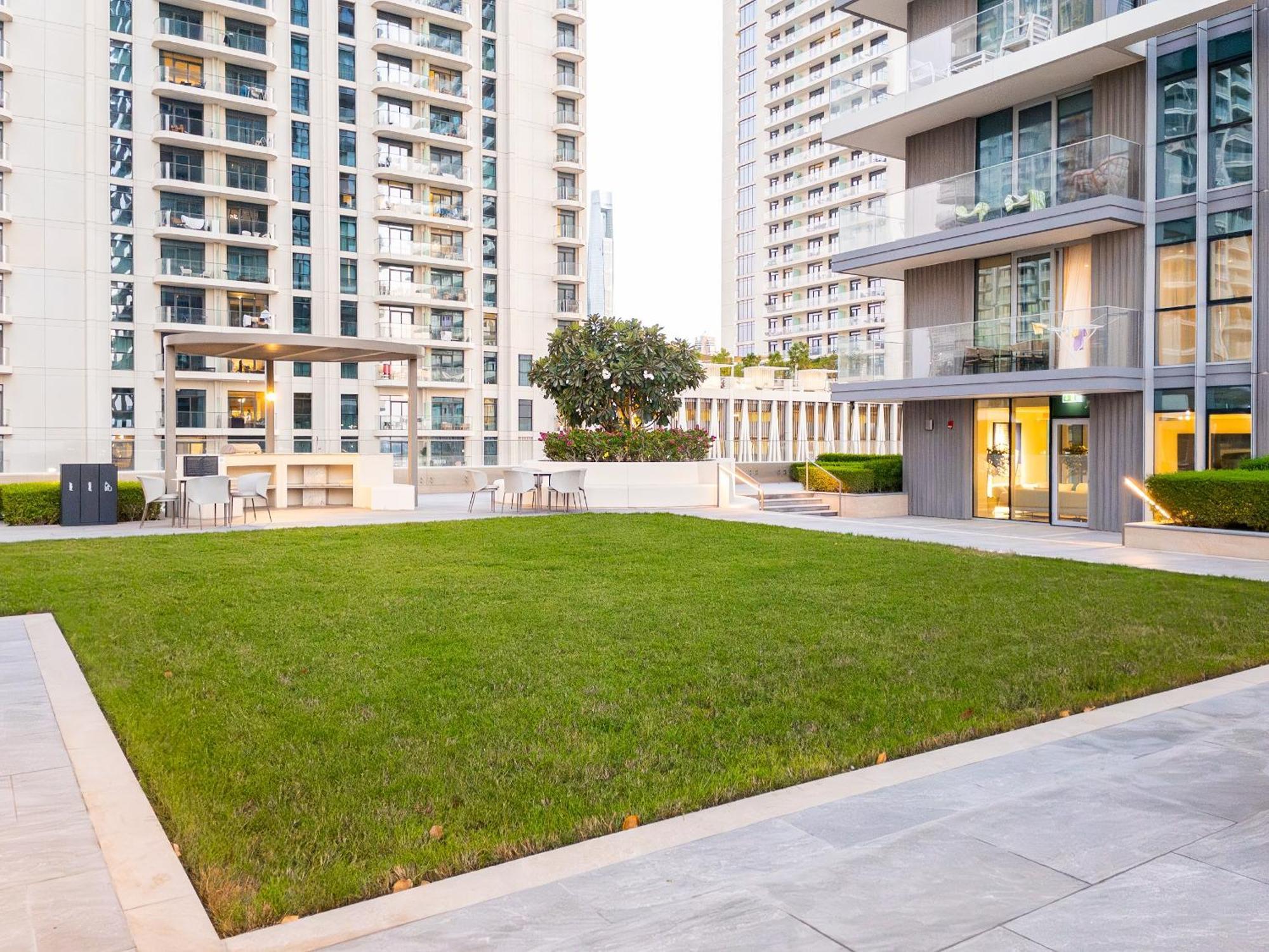 Beachfront, Perfect Sea View, Private Access, 2-bdr * Dubai