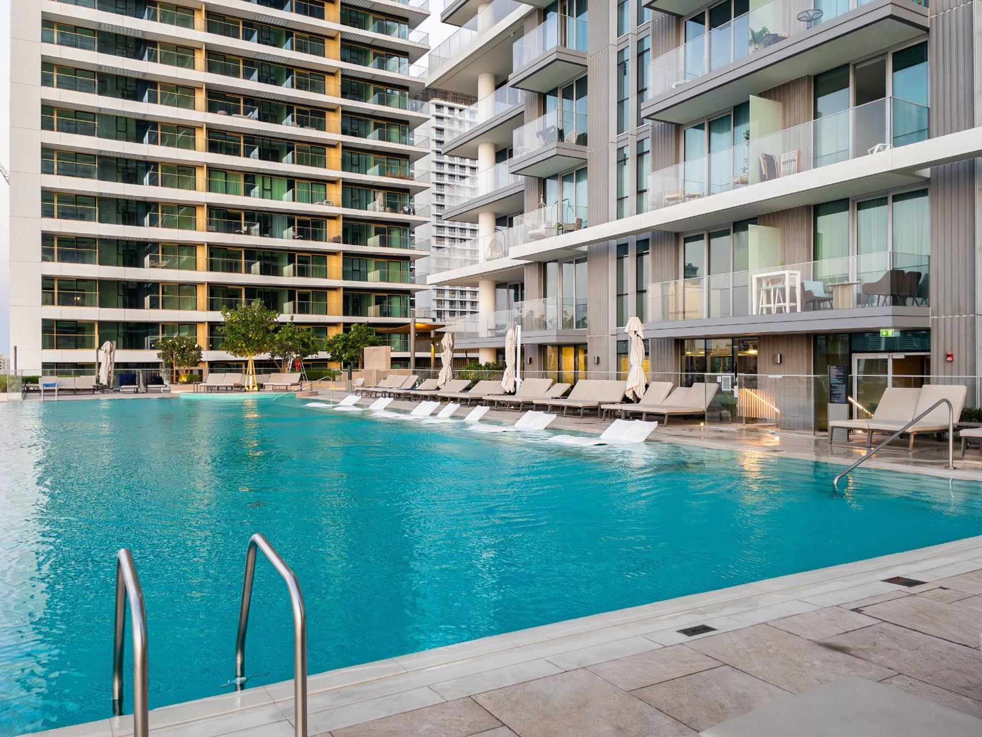 Apartment Beachfront, Perfect Sea View, Private Access, 2-bdr